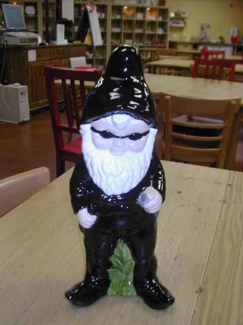 gnomeinblack.sized.jpg